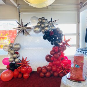 Balloon Garlands and Bouquets